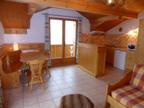 Charmant appart 3 pièces dernier étage, balcon sud, parking, près pistes à Pralognan - FR-1-464-106